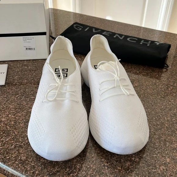 GIVECHY MEN’S/LADIES WHITE KNIT SNEAKERS-39-AMAZING-EUC-BOX-DUST BAG! - Picture 7 of 16